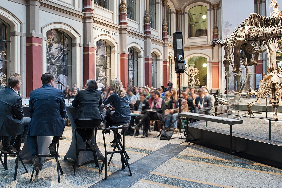 Podiumsdiskussion im Sauriersaal mit anschließendem Empfang, Foto: (c) Carola Radke