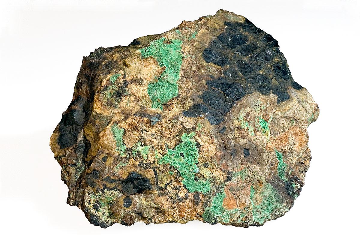 Das Foto zeigt Uraninit (Pechblende) aus der Mineraliensammlung des Museums für Naturkunde. Das Foto zeigt Uraninit (Pechblende) aus der Mineraliensammlung des Museums für Naturkunde.