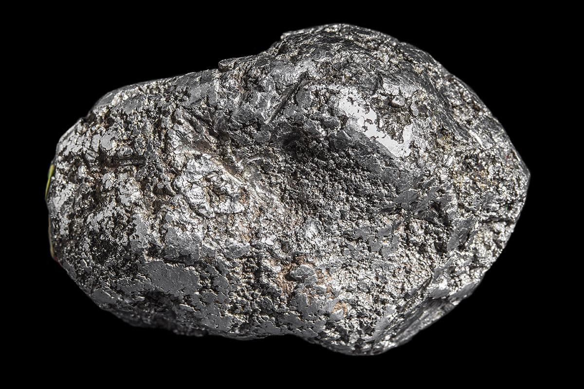 Das Foto zeigt ein Platin-Nugget. Das Foto zeigt ein Platin-Nugget.