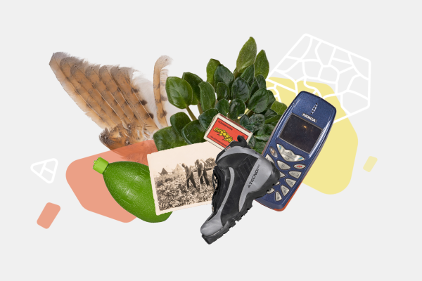 Einige Objekte der Sammlung zu einem Keyvisual arrangiert