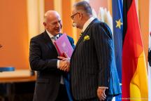  Johannes Vogel award the Order of Merit of the State of Berlin